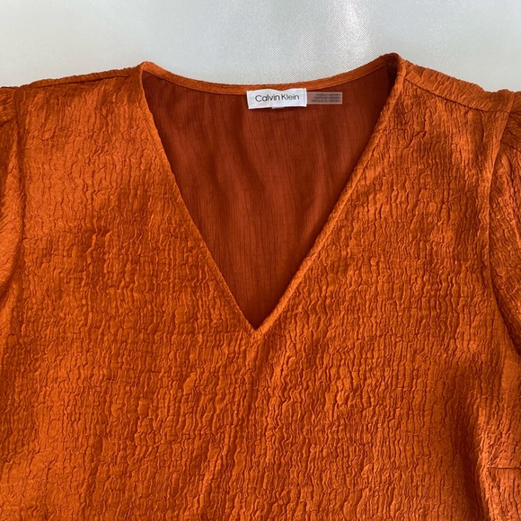 NEW Plus Calvin Klein V-Neck Pull on ¾ Sleeve Blouse Top Terra $109 - Picture 7 of 8